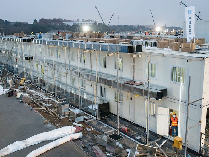 Bệnh viện dã chiến này có mô hình lắp ghép, xây nhanh và ít kinh phí.(Nguồn: AP)