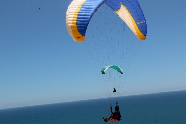 Hứa hẹn với những điều kiện thời tiết nắng gió đặc trưng, Bình Thuận sẽ là một trong những điểm đến mới lạ hấp dân cho môn thể thao mới lạ này. (Ảnh: Nguyễn Thanh/TTXVN)