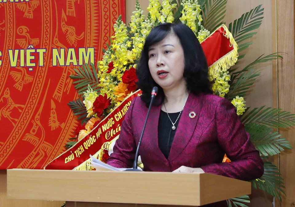 Bộ trưởng Bộ Y tế Đào Hồng Lan trình bày báo cáo. (Ảnh: Nhan Sáng/TTXVN)