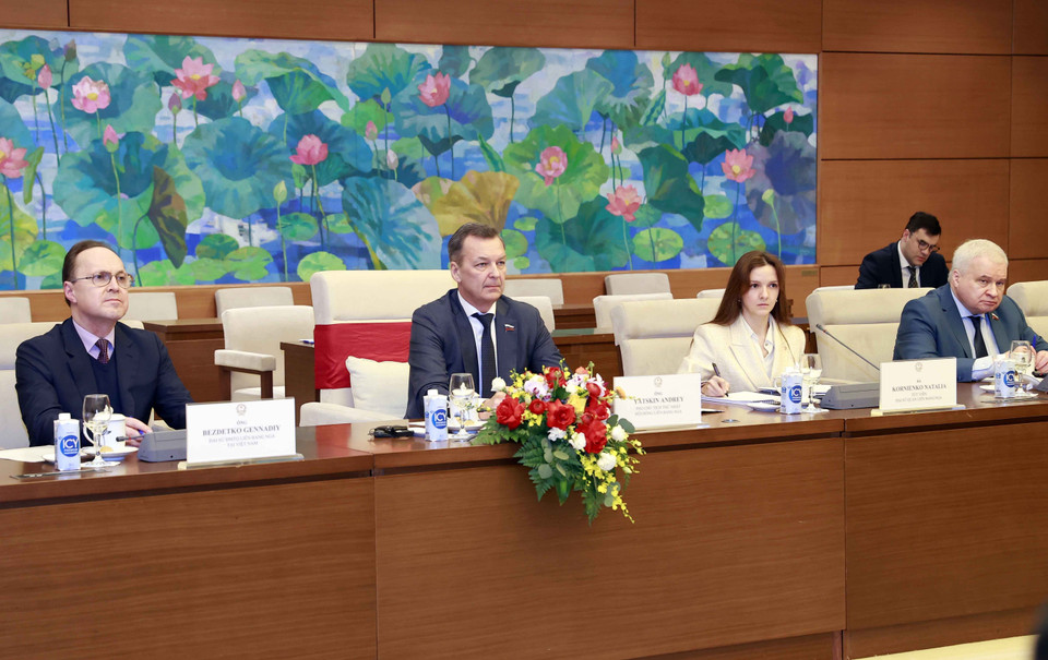 Phó Chủ tịch thứ nhất Hội đồng Liên bang Nga Andrey Vladimirovich Yatskin phát biểu. (Ảnh: Doãn Tấn/TTXVN) 