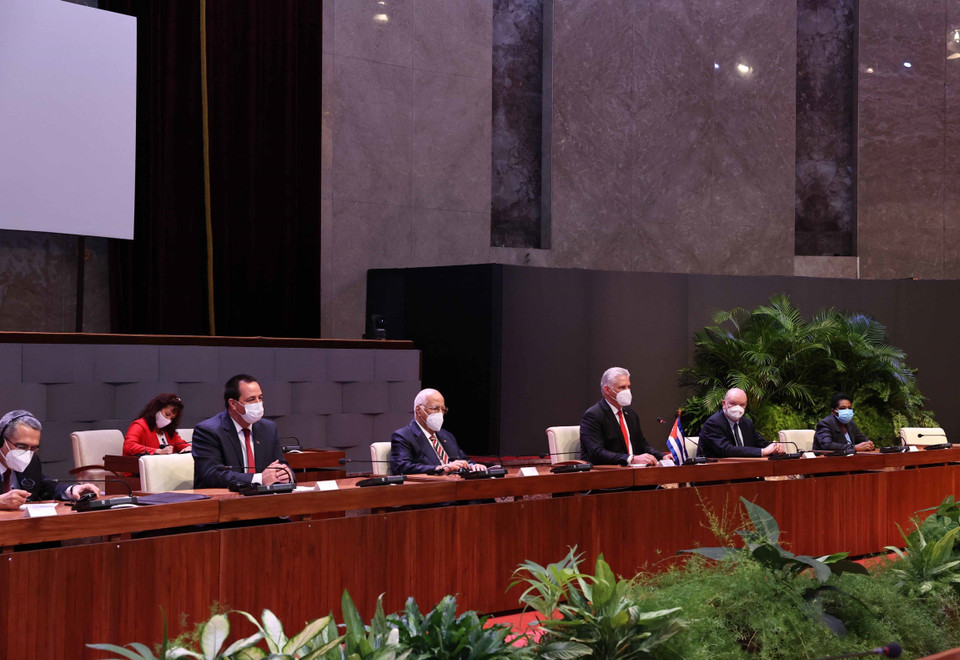 Bí thư thứ nhất Ban Chấp hành Trung ương Đảng Cộng sản Cuba, Chủ tịch nước Cộng hòa Cuba Miguel Díaz-Canel hội đàm với Chủ tịch nước Nguyễn Xuân Phúc. (Ảnh: Thống Nhất/TTXVN) 