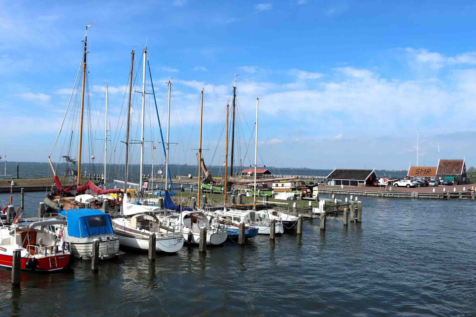 Bến thuyền chài ở làng Marken. (Ảnh: Hương Giang/TTXVN)