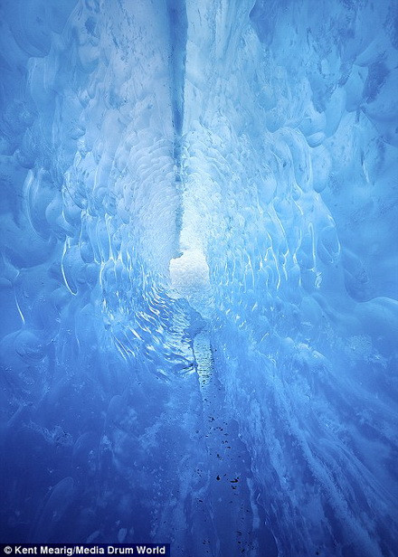 ''Phía trong tảng băng có một vài khúc cua và đoạn đường cong'' - Mearig chia sẻ.