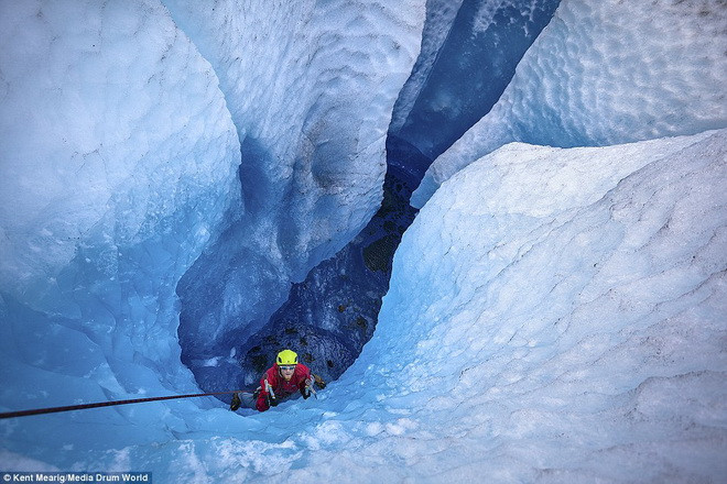 ''Tảng băng nằm khá gần nhà tôi. Bạn khó có thể bỏ lỡ việc thám hiểm tảng băng nếu như đã nhìn thấy nó'' - Mearig cho biết thêm.