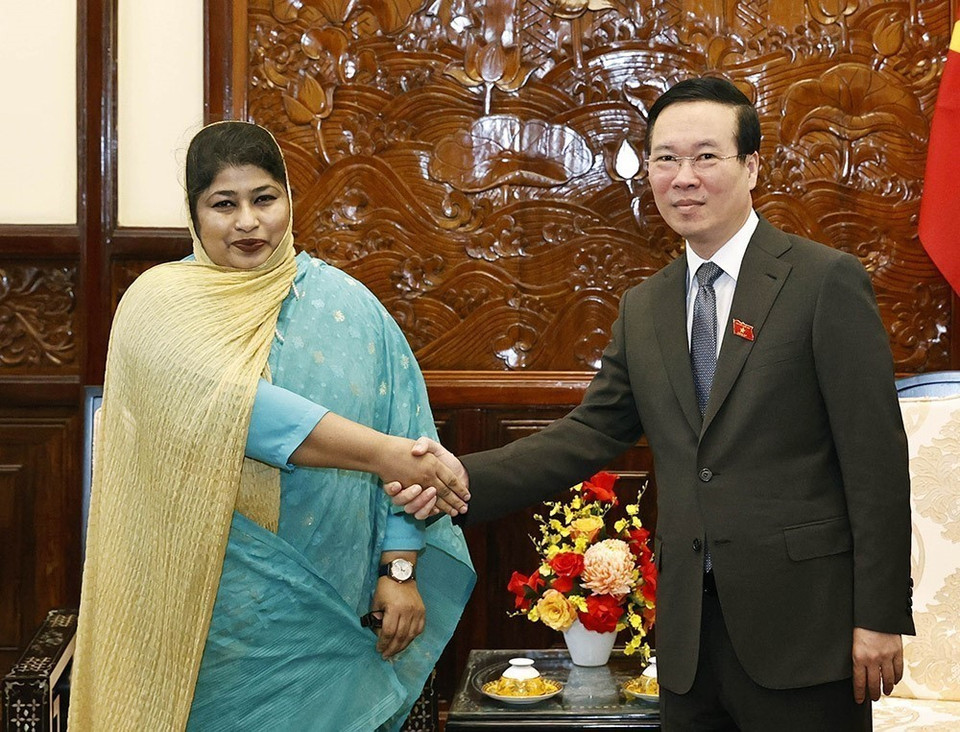 Sáng 15/8/2023, tại Phủ Chủ tịch, Chủ tịch nước Võ Văn Thưởng tiếp bà Samina Naz, Đại sứ Đặc mệnh Toàn quyền Cộng hòa Nhân dân Bangladesh. (Ảnh: Thống Nhất/TTXVN)