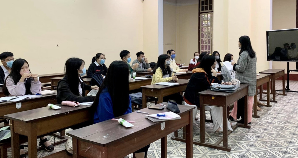 Học sinh trở lại trường sau thời gian dài chống dịch. (Ảnh: Mai Trang/TTXVN)