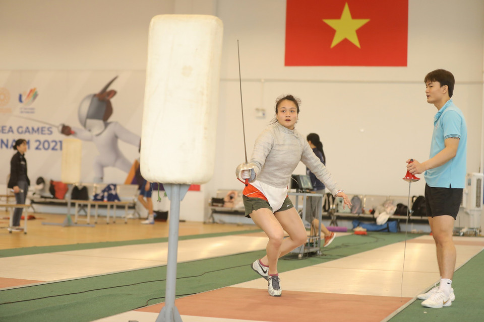 Tham dự SEA Games 32, tuyển đấu kiếm Việt Nam có 24 vận động viên tham dự các nội dung, kiếm chém, kiếm liễu cá nhân, đồng đội... (Ảnh: Minh Quyết/TTXVN)