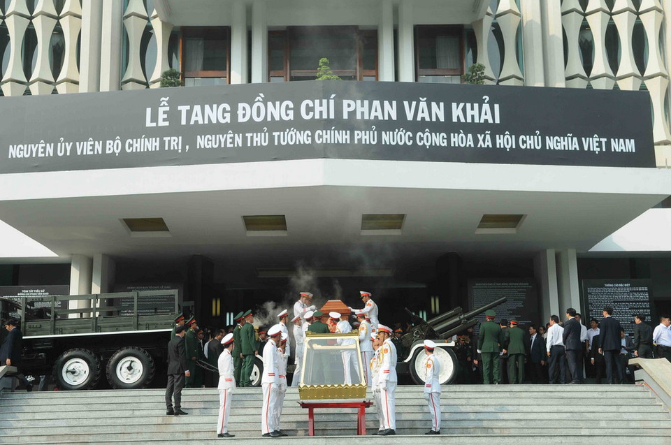  Nghi lễ di quan nguyên Thủ tướng Phan Văn Khải tại Hội trường Thống Nhất, TP.Hồ Chí Minh. (Ảnh: Mạnh Linh/TTXVN)