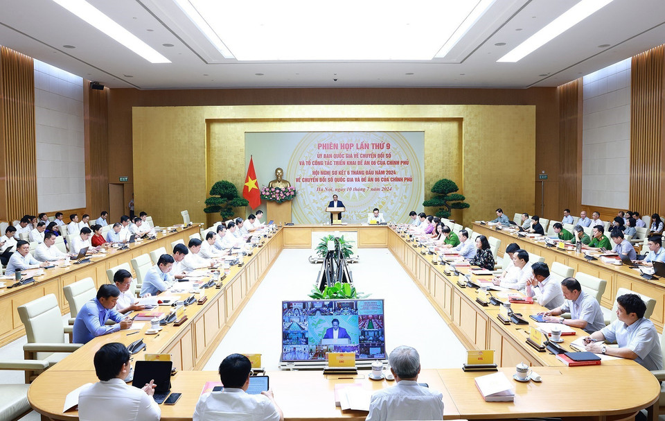 Hội nghị sơ kết 6 tháng Ủy ban Quốc gia về chuyển đổi số và Đề án 06. (Ảnh: Dương Giang/TTXVN)