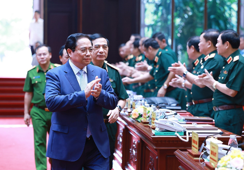 Thủ tướng Phạm Minh Chính dự Hội nghị Quân chính toàn quân 6 tháng đầu năm 2024. (Ảnh: Dương Giang/TTXVN)