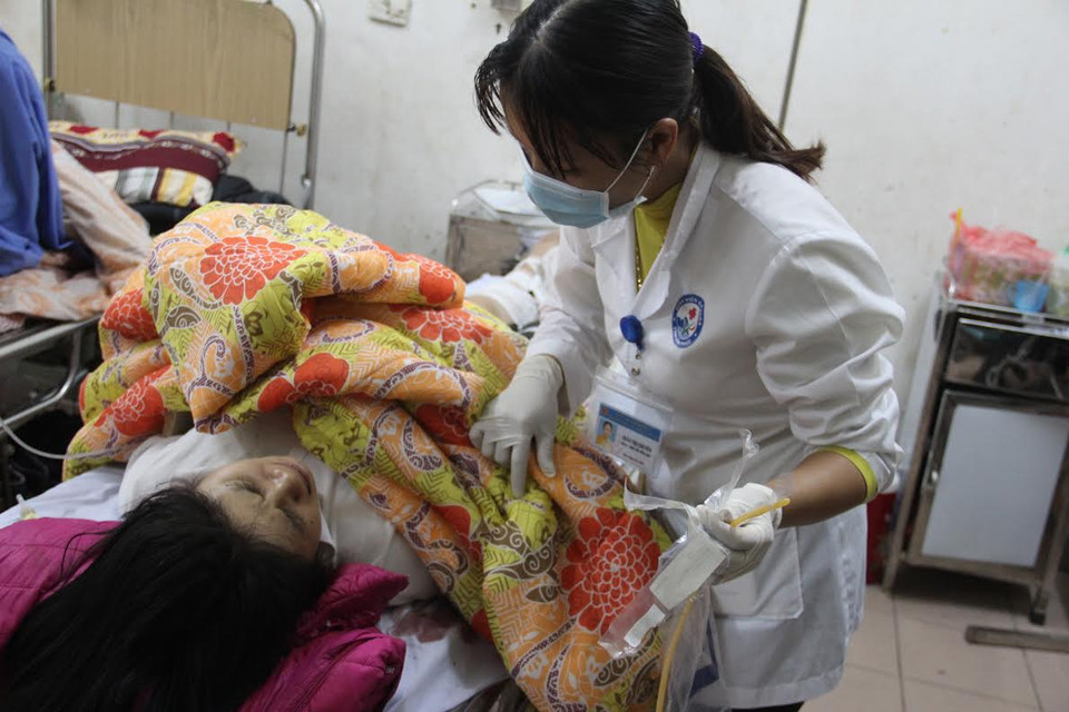 Những người gặp nạn đưa về bệnh viện Đa khoa tỉnh Vĩnh Phúc phần lớn bị thương nặng, chấn thương vùng đầu, mặt, chân, tay. (Ảnh: Nguyễn Trọng Lịch/Vietnam+)