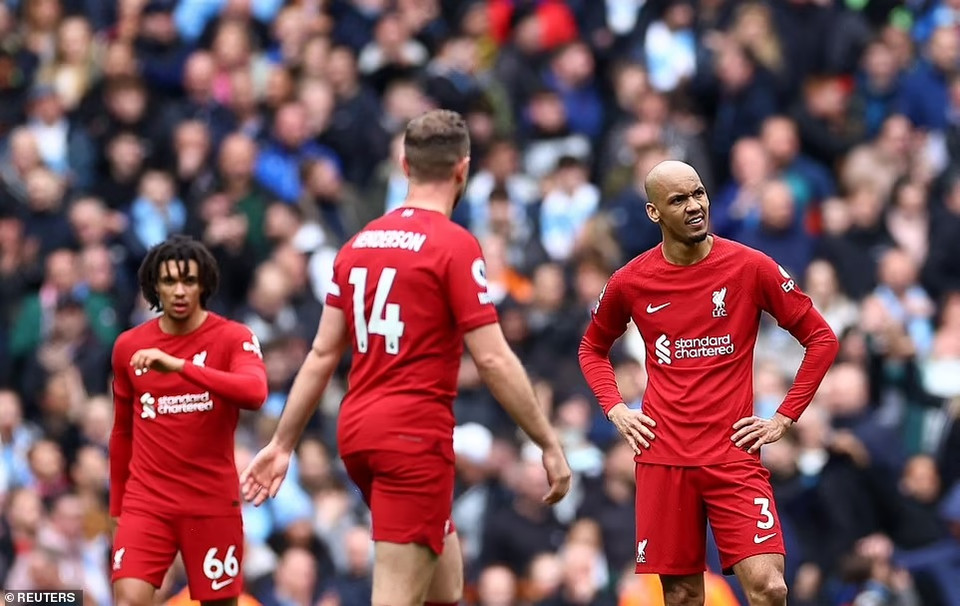 Bên kia chiến tuyến, Liverpool không giấu được sự thất vọng khi mà mục tiêu top 4 đang xa dần với họ. (Nguồn: Reuters)