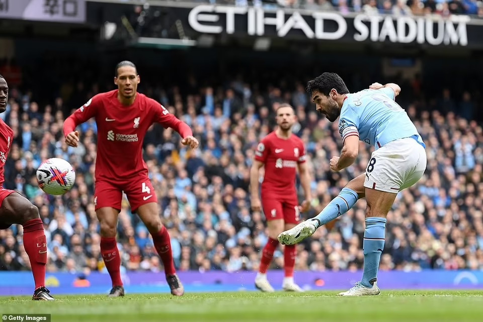 7 phút sau, Ilkay Gundogan ghi bàn nâng tỷ số 3-1. (Nguồn: Getty Imags)
