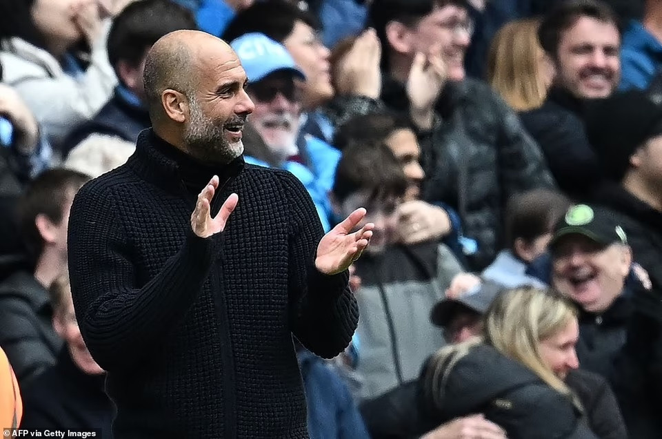 Niềm vui của Pep Guardiola sau chiến thắng tưng bừng. (Nguồn: Getty Imags)