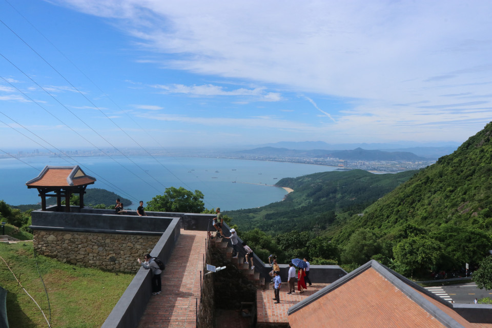 Hải Vân Quan là một đồn lũy quân sự với nhiều công trình gồm hệ thống thành lũy, nhà kho, nhà trú sở, pháo đài thần công, được xếp hạng Di tích Quốc gia năm 2017. (Ảnh: Mai Trang/TTXVN)