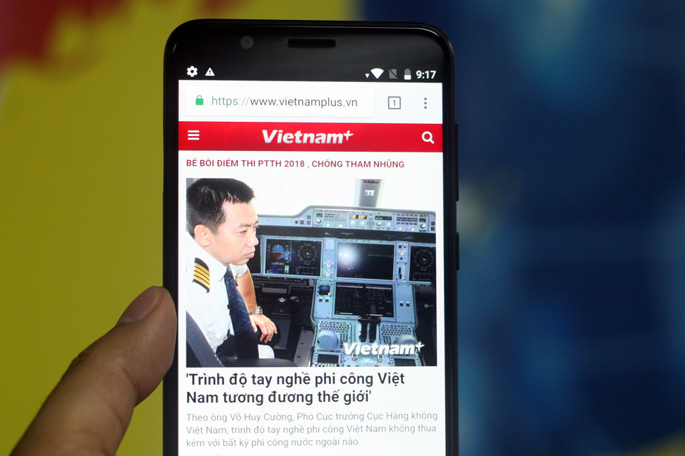 ZenFone Max Pro (M1) sở hữu màn hình full view 6.0” FHD+ trong thân máy 5.5” cho góc nhìn rộng và hình ảnh sắc nét.