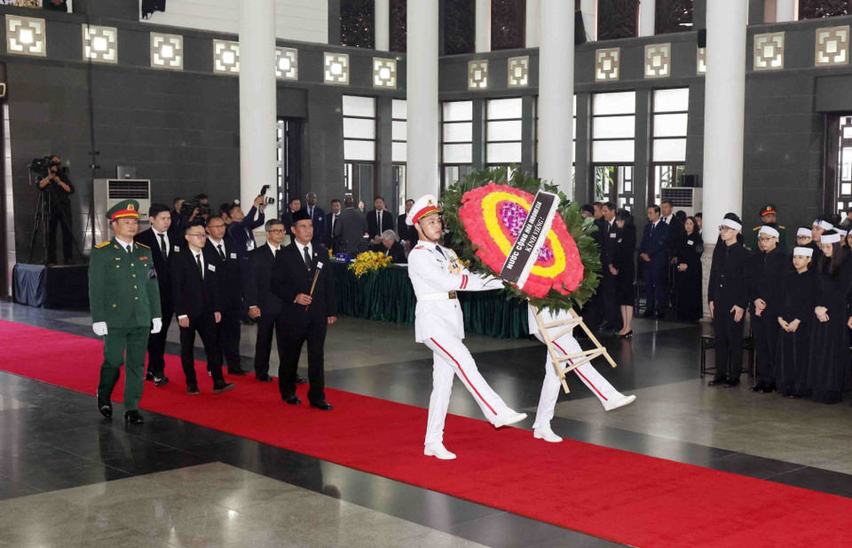 Đoàn Indonesia do Bộ trưởng Nông nghiệp Andi Amran Sulaiman làm Trưởng đoàn, viếng Tổng Bí thư Nguyễn Phú Trọng. (Ảnh: TTXVN)