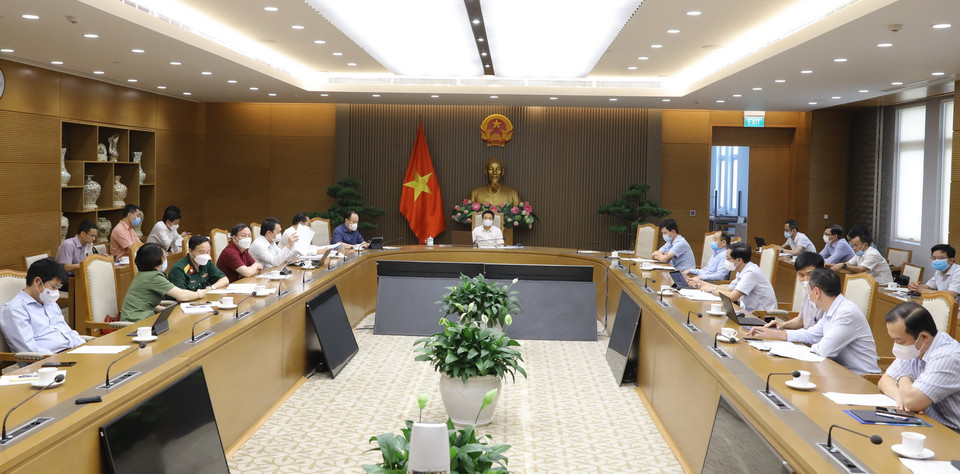Phó Thủ tướng Vũ Đức Đam, Trưởng Ban Chỉ đạo Quốc gia phòng, chống dịch COVID-19 chủ trì cuộc họp. (Ảnh: Nguyễn Điệp/TTXVN)
