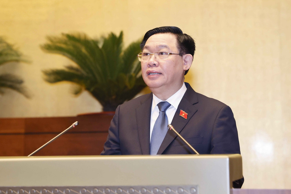 Chủ tịch Quốc hội Vương Đình Huệ phát biểu mở đầu phiên chất vấn và trả lời chất vấn. (Ảnh: Doãn Tấn/TTXVN)