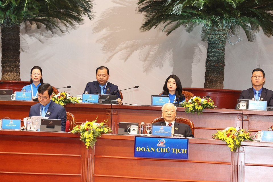 Tổng Bí thư Nguyễn Phú Trọng tham gia Đoàn Chủ tịch đại hội. (Ảnh: Trí Dũng/TTXVN)