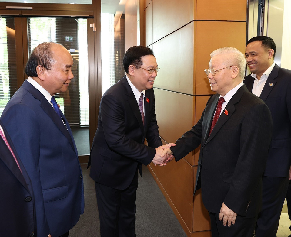 Tổng Bí thư Nguyễn Phú Trọng cùng các lãnh đạo Đảng, Nhà nước và các đại biểu tới dự phiên bế mạc. (Ảnh: Trí Dũng/TTXVN)