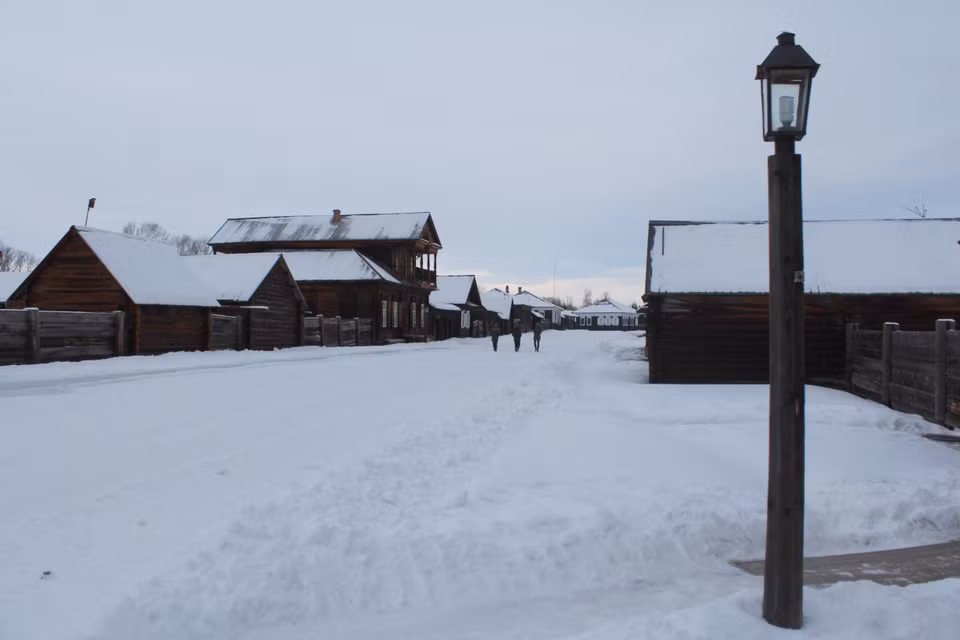 Ngôi làng Shushenskoye nay thuộc quần thể bảo tàng lịch sử Lenin bị đày ở Siberia.(Ảnh: Trần Hiếu/TTXVN)