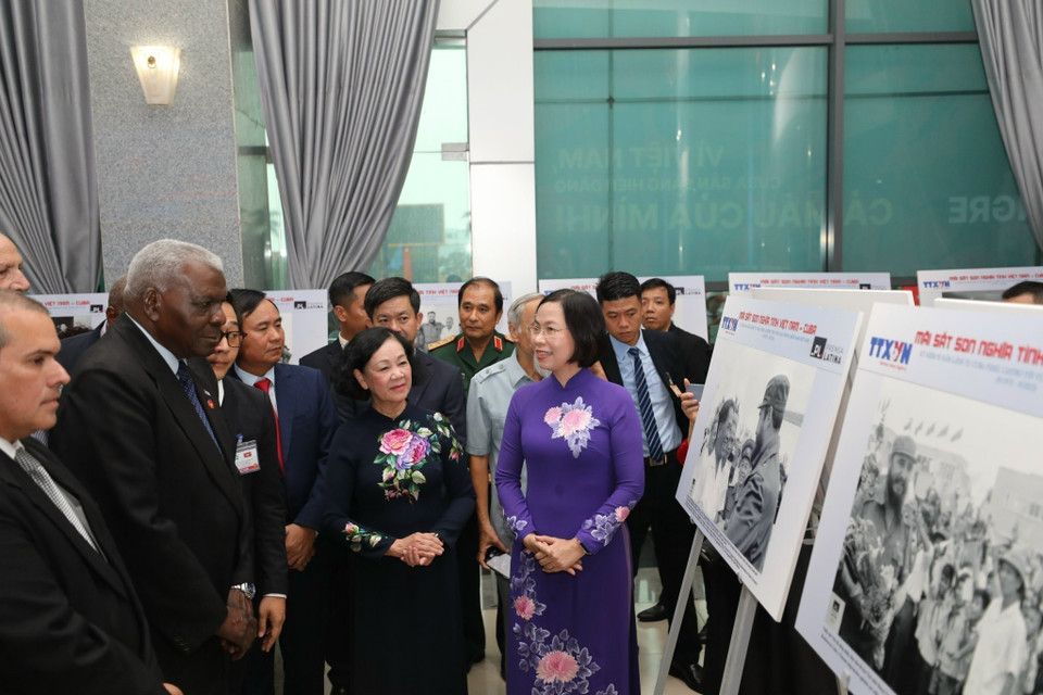 Sự kiện do Thông tấn xã Việt Nam phối hợp với Ủy ban nhân dân tỉnh Quảng Trị, Thông tấn xã Prensa Latina (Cuba) tổ chức, nhân dịp kỷ niệm 50 năm chuyến thăm của Lãnh tụ Cuba Fidel Castro tới Vùng Giải phóng miền Nam Việt Nam (9/1973-9/2023). (Ảnh: Thanh Tùng/TTXVN) 