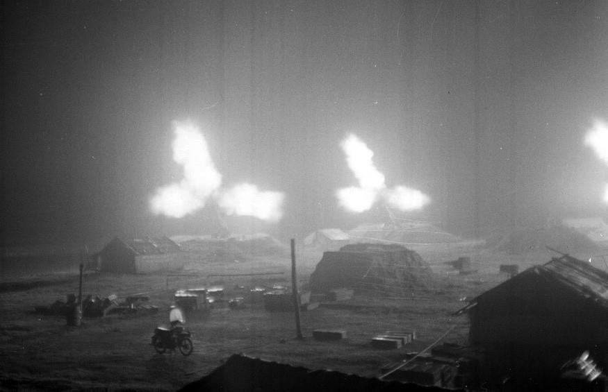 Trong 12 ngày đêm (từ 18-30/12/1972), quân và dân Việt Nam đã bắn rơi 81 máy bay Mỹ, trong đó có 34 máy bay B52. (Ảnh: TTXVN)