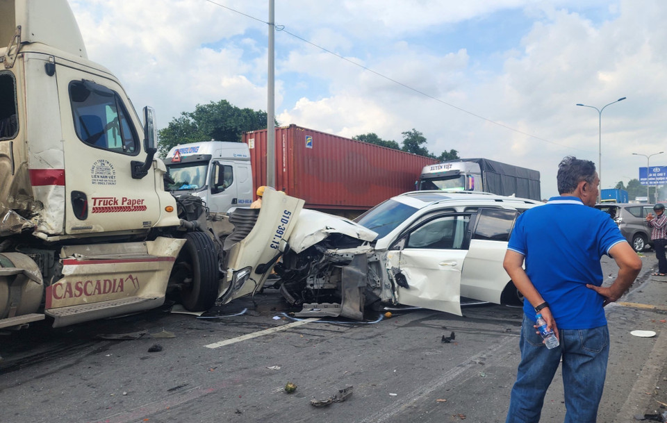 Hiện trường vụ tai nạn. (Ảnh: TTXVN phát)