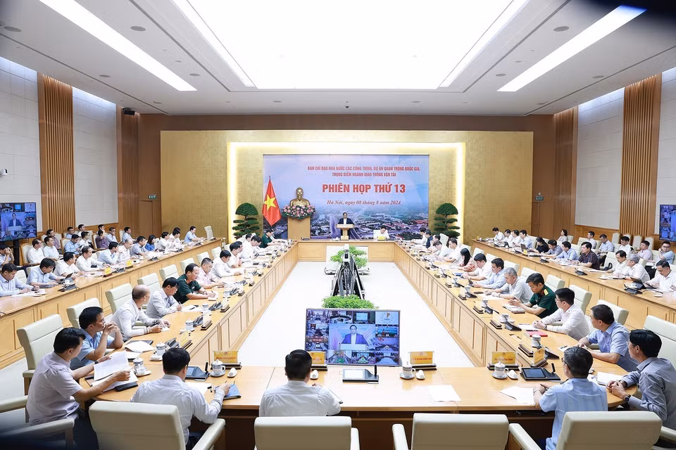 Phiên họp thứ 13 Ban Chỉ đạo nhà nước các công trình, dự án quan trọng quốc gia, trọng điểm ngành giao thông vận tải. (Ảnh: Dương Giang/TTXVN)
