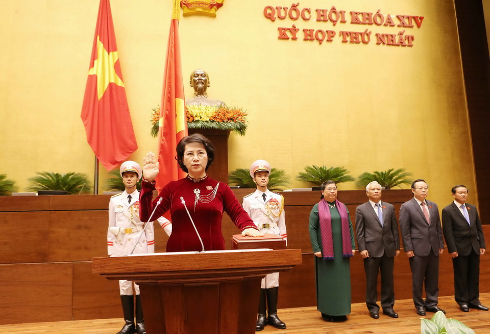 Bà Nguyễn Thị Kim Ngân, Ủy viên Bộ Chính trị đã chính thức tuyên thệ nhậm chức Chủ tịch Quốc hội nước Cộng hòa Xã hội chủ nghĩa Việt Nam khóa XIV. (Ảnh: Trọng Đức/TTXVN)