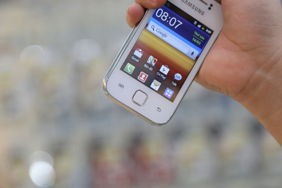  Samsung Galaxy Young S5360 là sản phẩm bán chạy nhất ở phân khúc dưới 2 triệu đồng. (Nguồn: Thegiodidong.com)