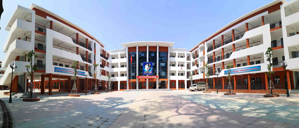 Trường Tiểu học Thanh Trì, quận Hoàng Mai, được xây mới khang trang, hiện đại với trang thiết bị dạy học đồng bộ đáp ứng yêu cầu của Chương trình giáo dục phổ thông mới. (Ảnh: Thanh Tùng/TTXVN)