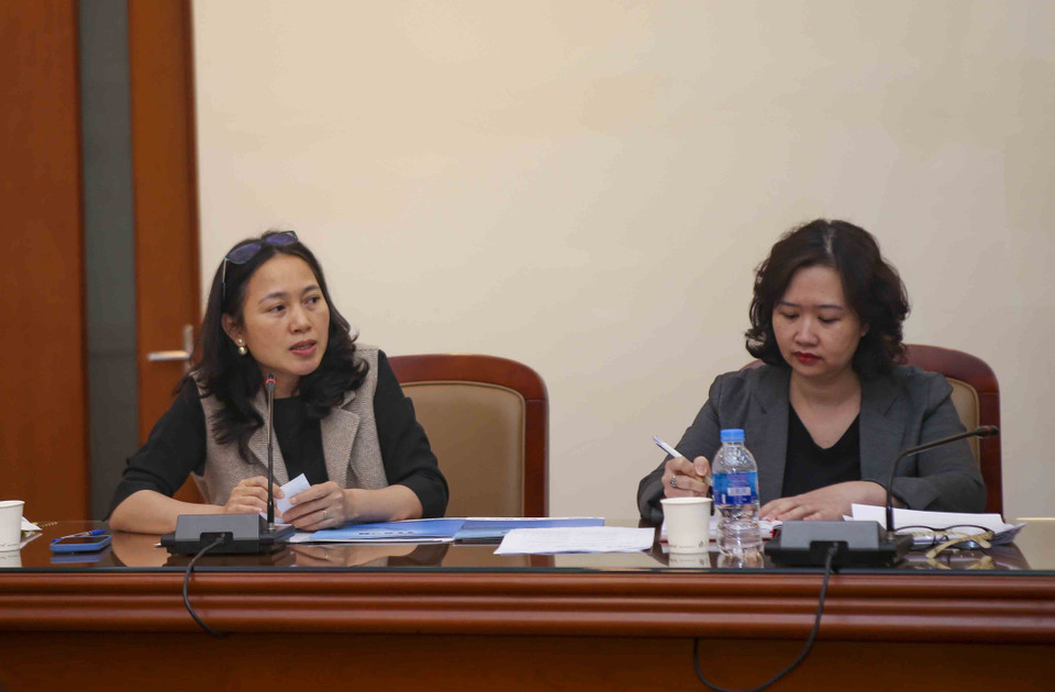 Bà Nguyễn Thị Thu Hiền, Phó Vụ trưởng Vụ Kế hoạch-Tài Chính (Bộ Khoa học và Công nghệ) chia sẻ kỹ năng lập kế hoạch và quản lý đề tài nghiên cứu khoa học. (Ảnh: Tuấn Đức/TTXVN)