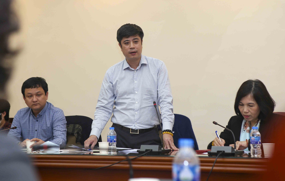 Ông Nguyễn Tiến Dũng, Phó Trưởng Ban Kế hoạch-Tài chính chia sẻ kinh nghiệm tổ chức và viết đề tài hiệu quả. (Ảnh: Tuấn Đức/TTXVN)