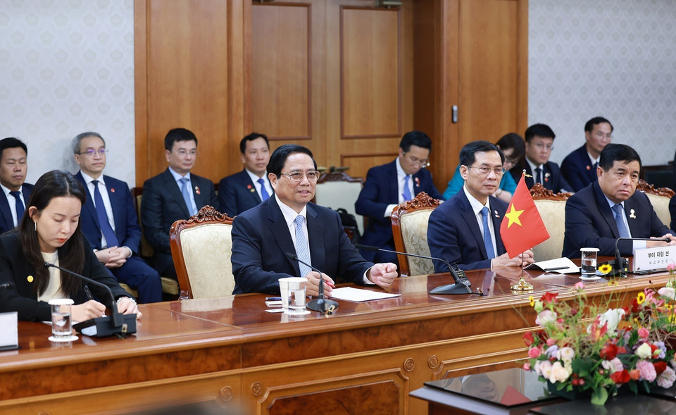 Thủ tướng Phạm Minh Chính phát biểu tại cuộc hội đàm với Thủ tướng Hàn Quốc Han Duck Soo. (Ảnh: Dương Giang/TTXVN)