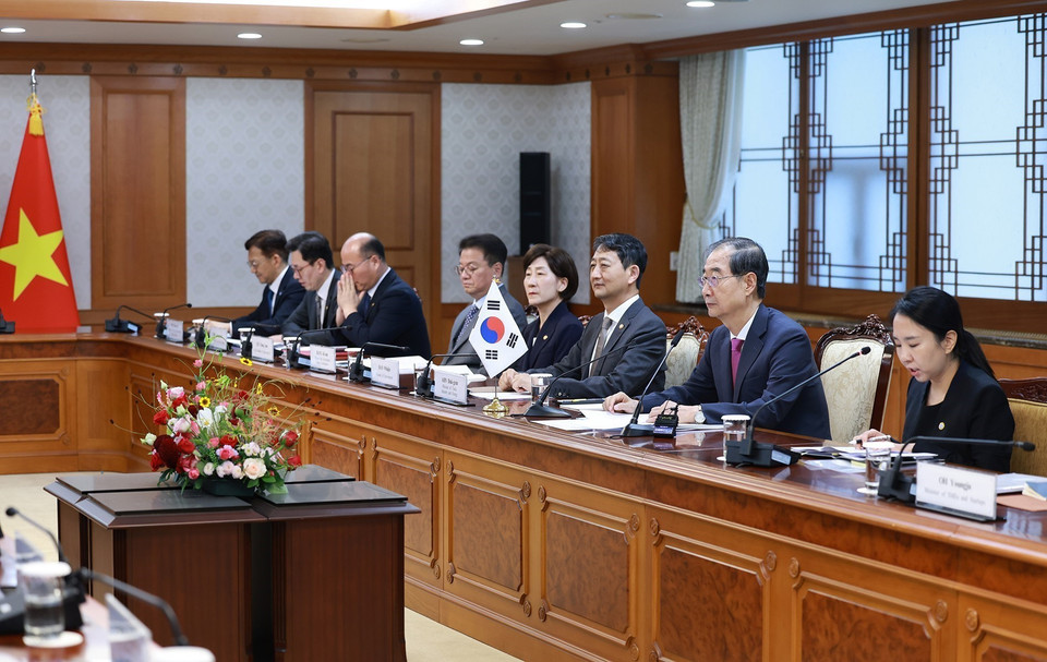 Thủ tướng Hàn Quốc Han Duck Soo phát biểu. (Ảnh: Dương Giang/TTXVN)