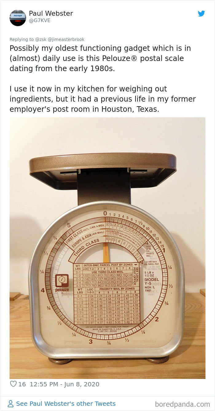 Một chiếc cân nguyên liệu từ những năm 1980 với các số liệu phức tạp. (Nguồn: Boredpanda)