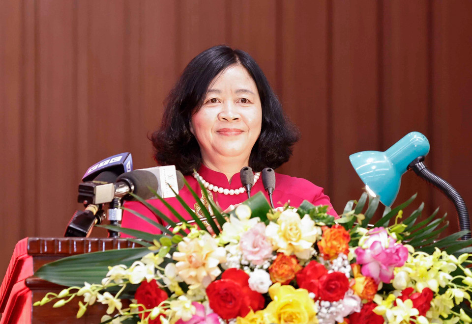Tân Bí thư Thành ủy Hà Nội Bùi Thị Minh Hoài phát biểu. (Ảnh: Doãn Tấn/ TTXVN)