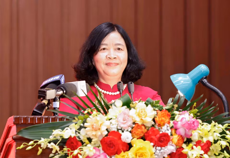 Tân Bí thư Thành ủy Hà Nội Bùi Thị Minh Hoài phát biểu. (Ảnh: Doãn Tấn/ TTXVN)