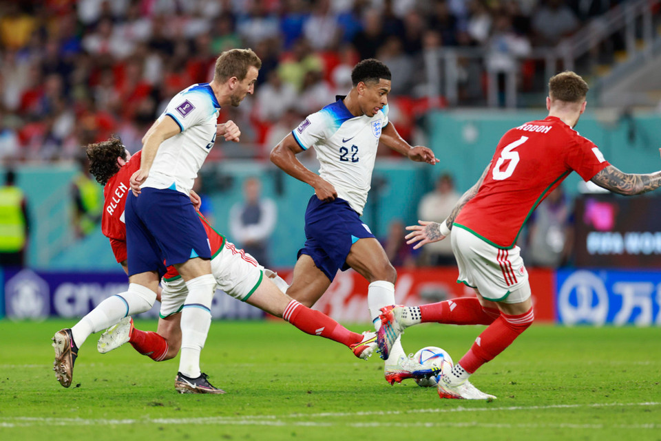Cả tuyển Anh và Xứ Wales đều nhập cuộc với quyết tâm rất cao... (Ảnh: Hải An/Vietnam+)