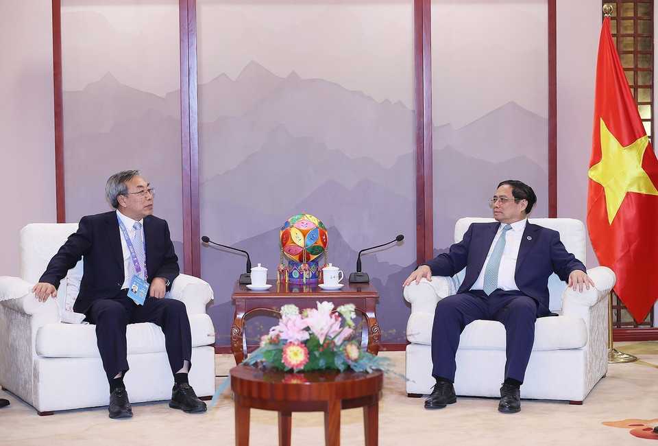 Thủ tướng Phạm Minh Chính tiếp ông Ngô Vân, Phó Tổng giám đốc Tập đoàn Xây dựng năng lượng Trung Quốc (CEEC). (Ảnh: Dương Giang/TTXVN)