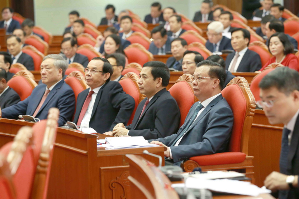 Các đồng chí Ủy viên Bộ Chính trị dự hội nghị. (Ảnh: Phương Hoa/TTXVN)