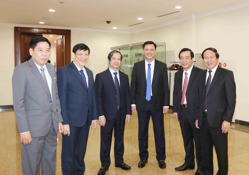 Các đồng chí Ủy viên Trung ương dự hội nghị. (Ảnh; Phương Hoa/TTXVN)