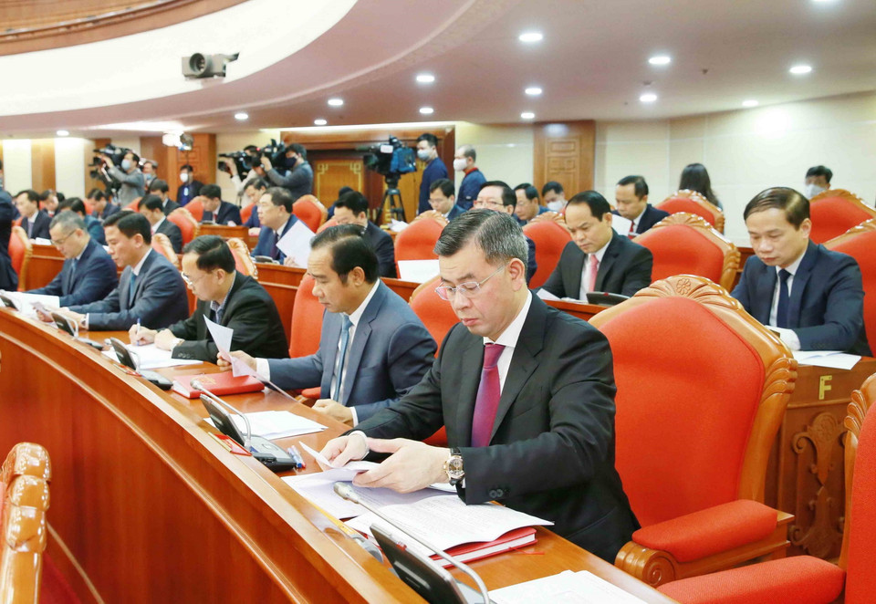 Các đồng chí Ủy viên Trung ương Đảng dự Hội nghị. (Ảnh: Phương Hoa/TTXVN)