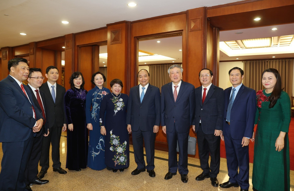 Thủ tướng Chính phủ Nguyễn Xuân Phúc với các đại biểu dự Hội nghị. (Ảnh: Trí Dũng/TTXVN)