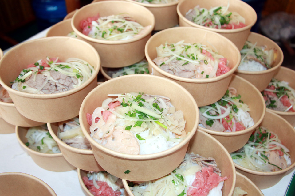 Phở sen Sasco tham dự sự kiện Ngày của Phở tại Nam Định. (Ảnh: Văn Đạt/TTXVN)