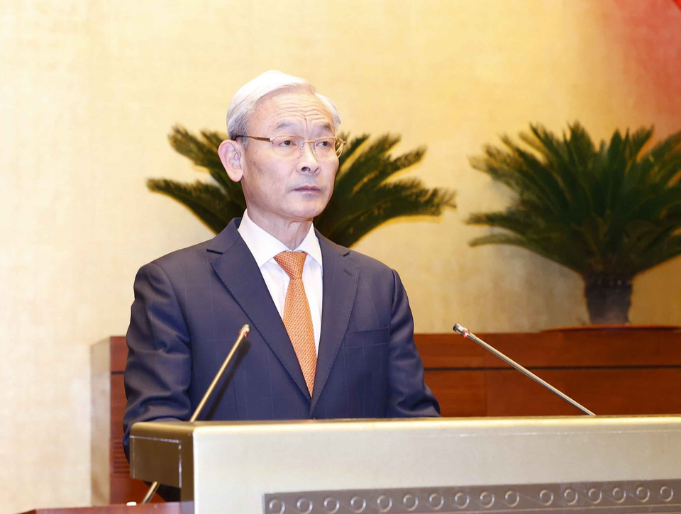 Ủy viên Ủy ban Thường vụ Quốc hội, Chủ nhiệm Ủy ban Tài chính, Ngân sách của Quốc hội Nguyễn Phú Cường trình bày Báo cáo giải trình, tiếp thu, chỉnh lý dự thảo Nghị quyết thí điểm một số cơ chế, chính sách đặc thù phát triển thành phố Cần Thơ. (Ảnh: Doãn Tấn/TTXVN)