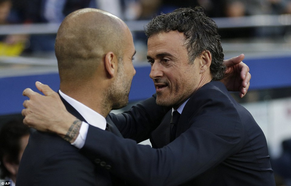 Pep và người đồng đội cũ Luis Enrique, nhưng giờ mỗi người 1 chiến tuyến.