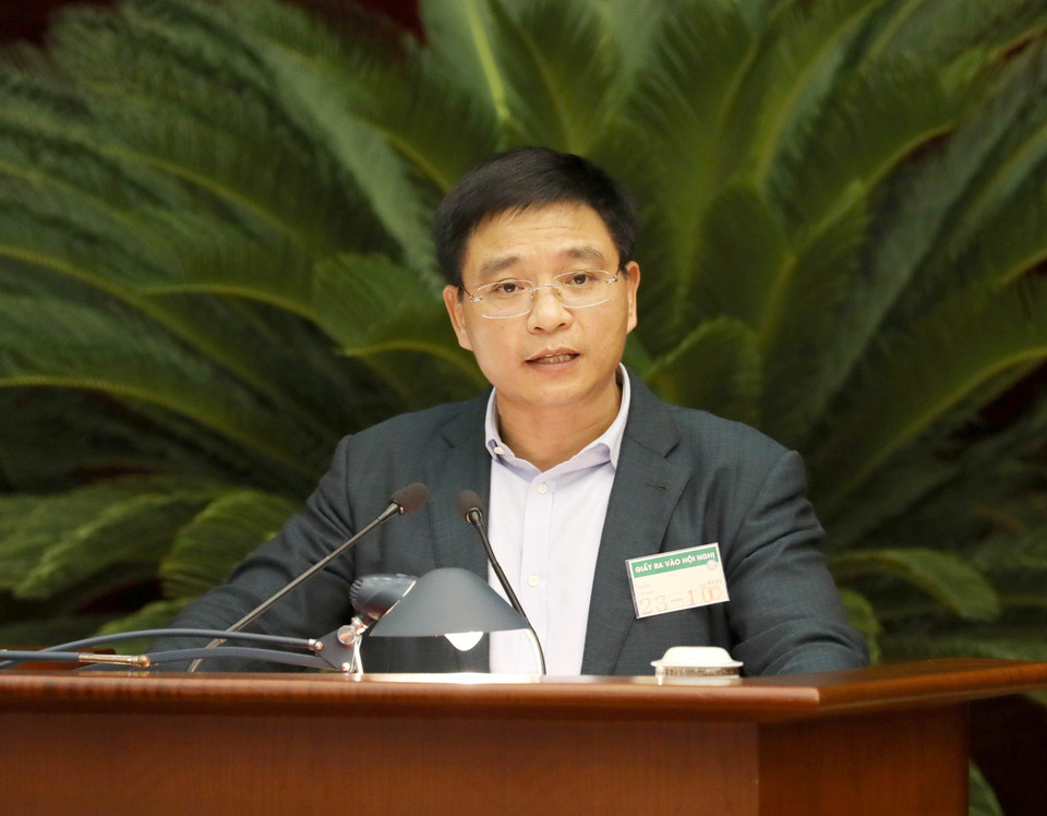Ông Nguyễn Văn Thắng, Ủy viên Trung ương Đảng, Bộ trưởng Bộ Giao thông Vận tải trình bày tham luận tại hội nghị. (Ảnh: Phương Hoa/TTXVN)